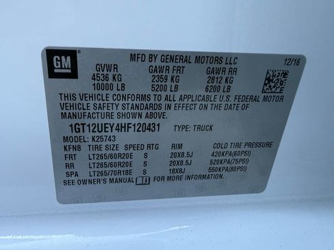 Used 2017 GMC Sierra 2500 Denali w/ Duramax Plus Package AWD/4WD image 22