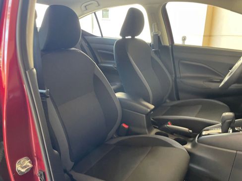 Used 2025 Nissan Versa SV image 31