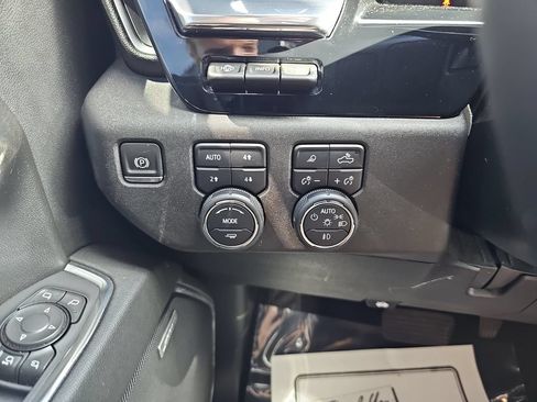 Used 2024 Chevrolet Silverado 2500 LTZ w/ LTZ Plus Package AWD/4WD image 35