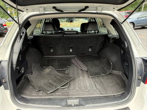 Used 2016 Subaru Outback 2.5i Limited AWD/4WD image 13