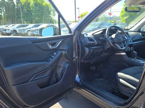 Used 2019 Subaru Forester Premium AWD/4WD image 57