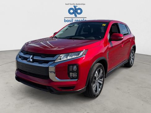Used 2022 Mitsubishi Outlander Sport SE AWD/4WD image 2