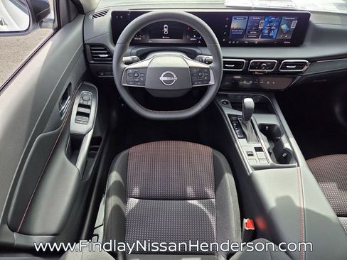 New 2026 Nissan Sentra SR w/ Floor Mat Package FWD image 9