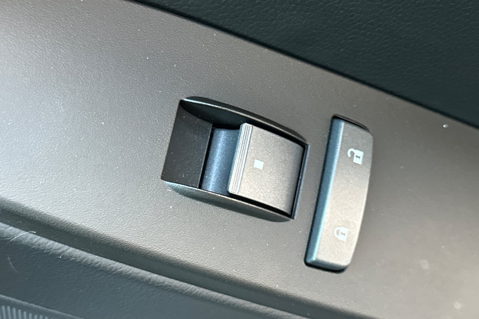 Used 2013 Cadillac CTS V w/ Wood Trim Package RWD image 21