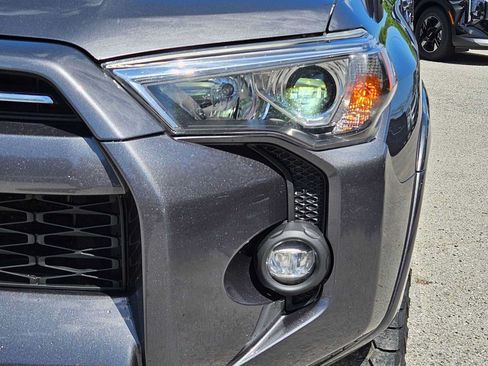 Used 2023 Toyota 4Runner SR5 Premium w/ Moonroof Package AWD/4WD image 11