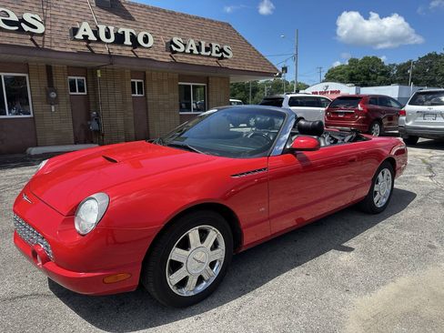 Used 2004 Ford Thunderbird RWD image 3