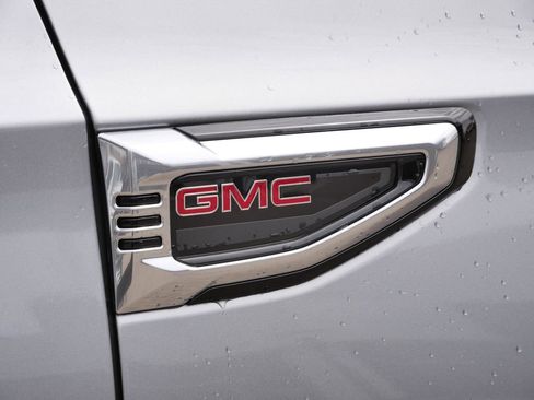 New 2026 GMC Yukon Denali w/ Sun & Power Step Package AWD/4WD image 21