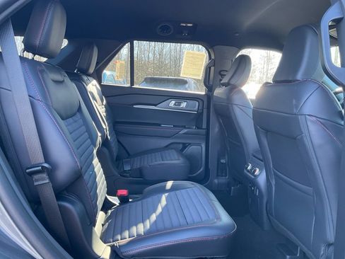 New 2026 Ford Explorer ST-Line w/ ST-Line Street Pack RWD image 13