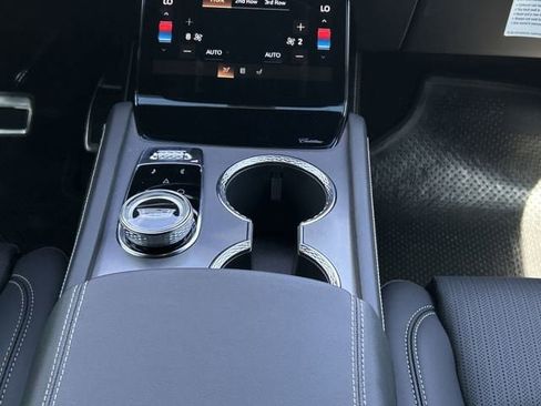 New 2026 Cadillac Vistiq Luxury image 20