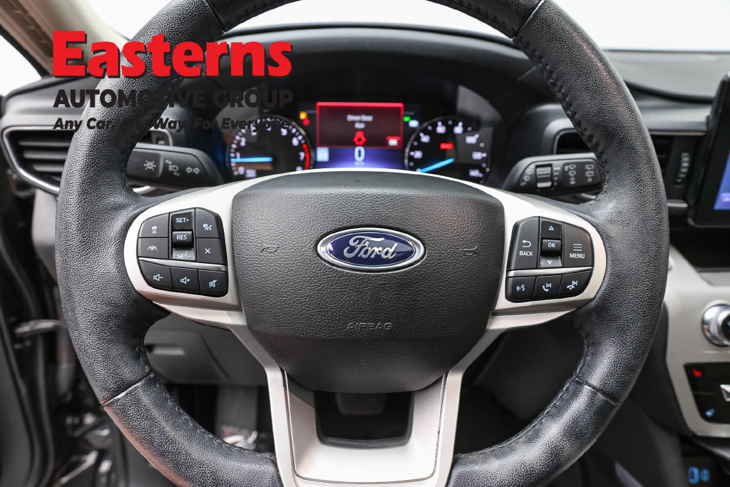 Used 2023 Ford Explorer XLT w/ Equipment Group 202A AWD/4WD image 11