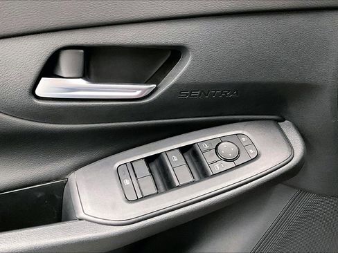 New 2026 Nissan Sentra SV w/ SV Convenience Package FWD image 30