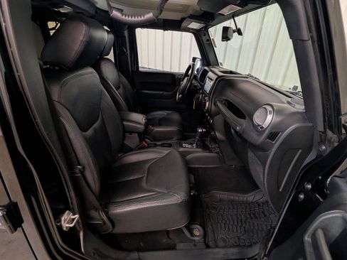 Used 2015 Jeep Wrangler Unlimited Sport w/ Quick Order Package 24S AWD/4WD image 25