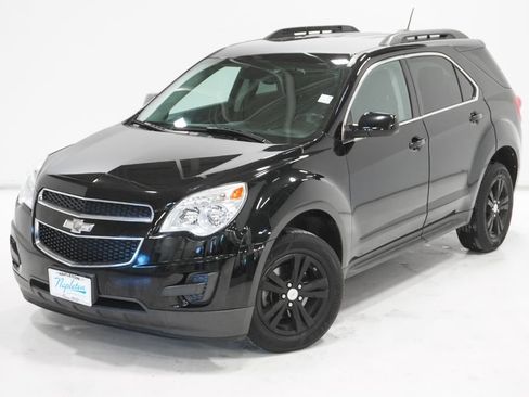 Used 2015 Chevrolet Equinox LT w/ Driver Convenience Package image 2