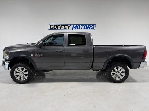 Used 2018 RAM 2500 Tradesman w/ Chrome Appearance Group AWD/4WD image 3