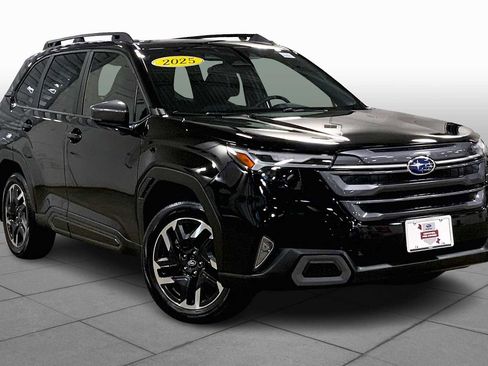 Certified 2025 Subaru Forester Limited image 2