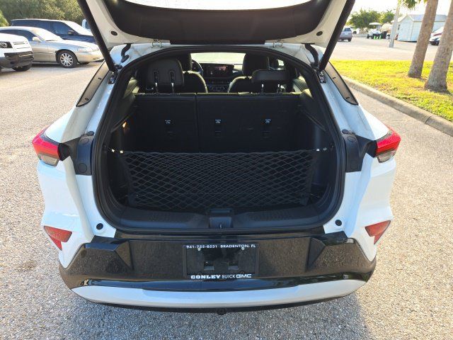 Used 2025 Buick Envista Sport Touring w/ Convenience I Package FWD image 9