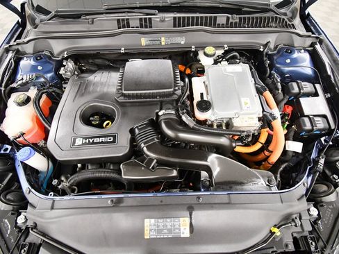 Used 2018 Ford Fusion S FWD image 12