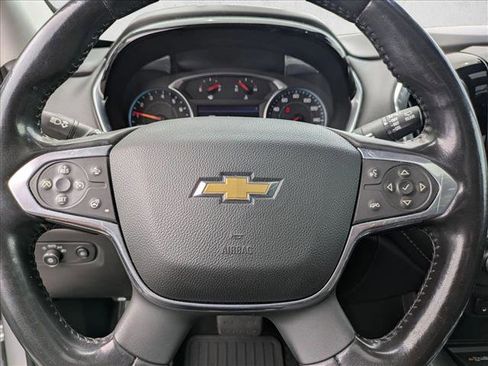 Used 2020 Chevrolet Traverse Premier FWD image 13