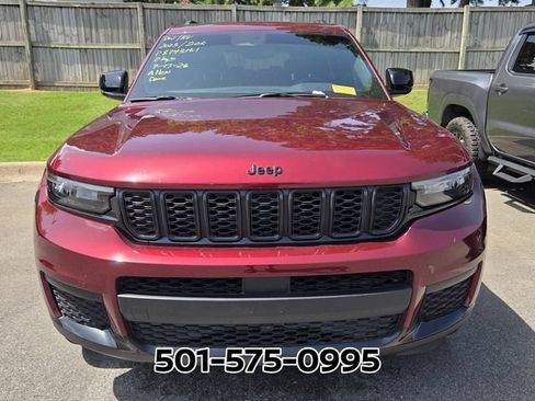 Used 2023 Jeep Grand Cherokee L Laredo AWD/4WD image 7
