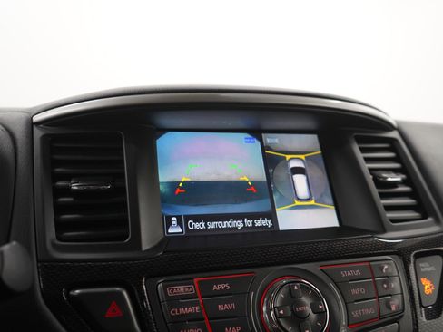 Used 2019 Nissan Pathfinder S AWD/4WD image 31
