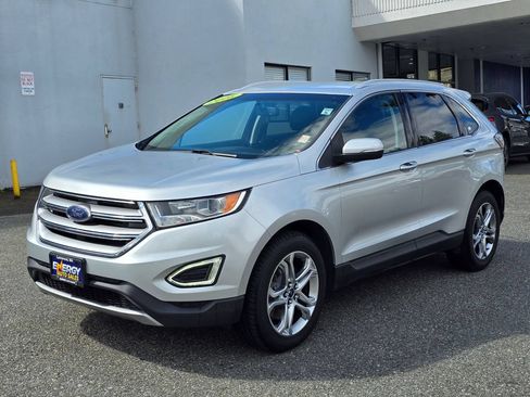 Used 2016 Ford Edge Titanium w/ Technology Package AWD/4WD image 4