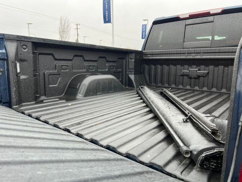 Used 2020 Chevrolet Silverado 1500 LT Trail Boss image 6