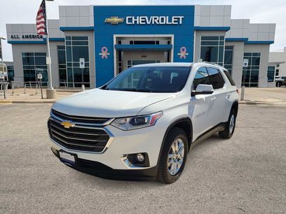Used 2021 Chevrolet Traverse LT