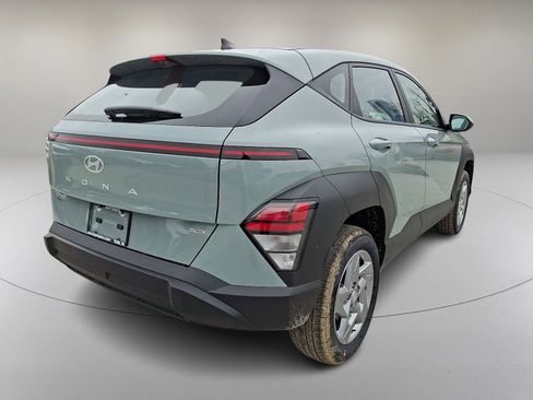 New 2026 Hyundai Kona SE image 7