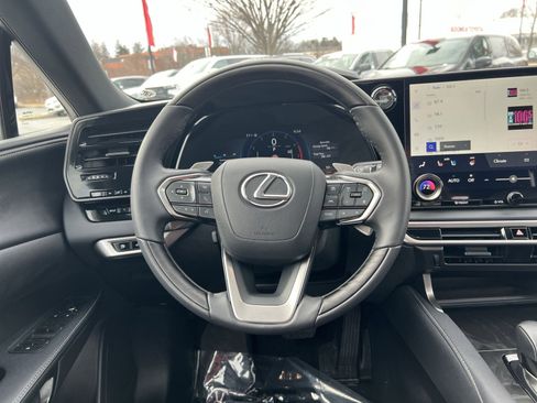 Used 2025 Lexus RX 350 Premium image 16