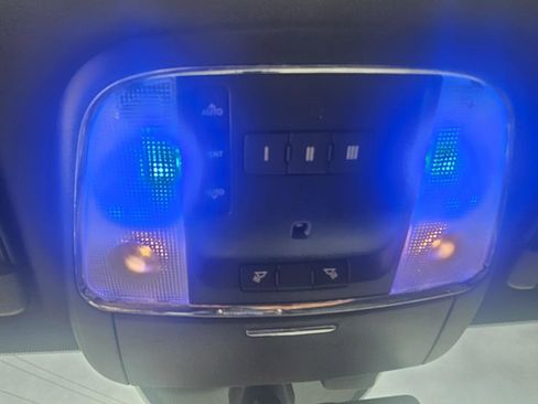 Used 2012 Dodge Charger R/T AWD/4WD image 25
