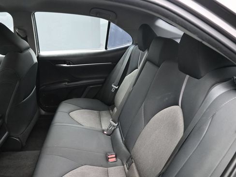 Used 2021 Toyota Camry LE AWD/4WD image 20