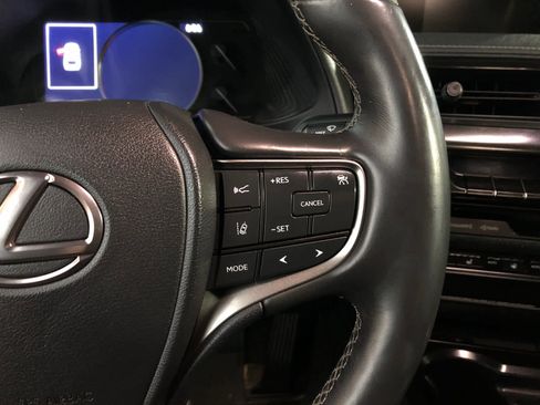 Used 2020 Lexus UX 250h w/ Premium Package image 9