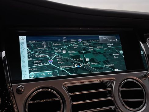 Used 2015 Rolls-Royce Wraith image 39