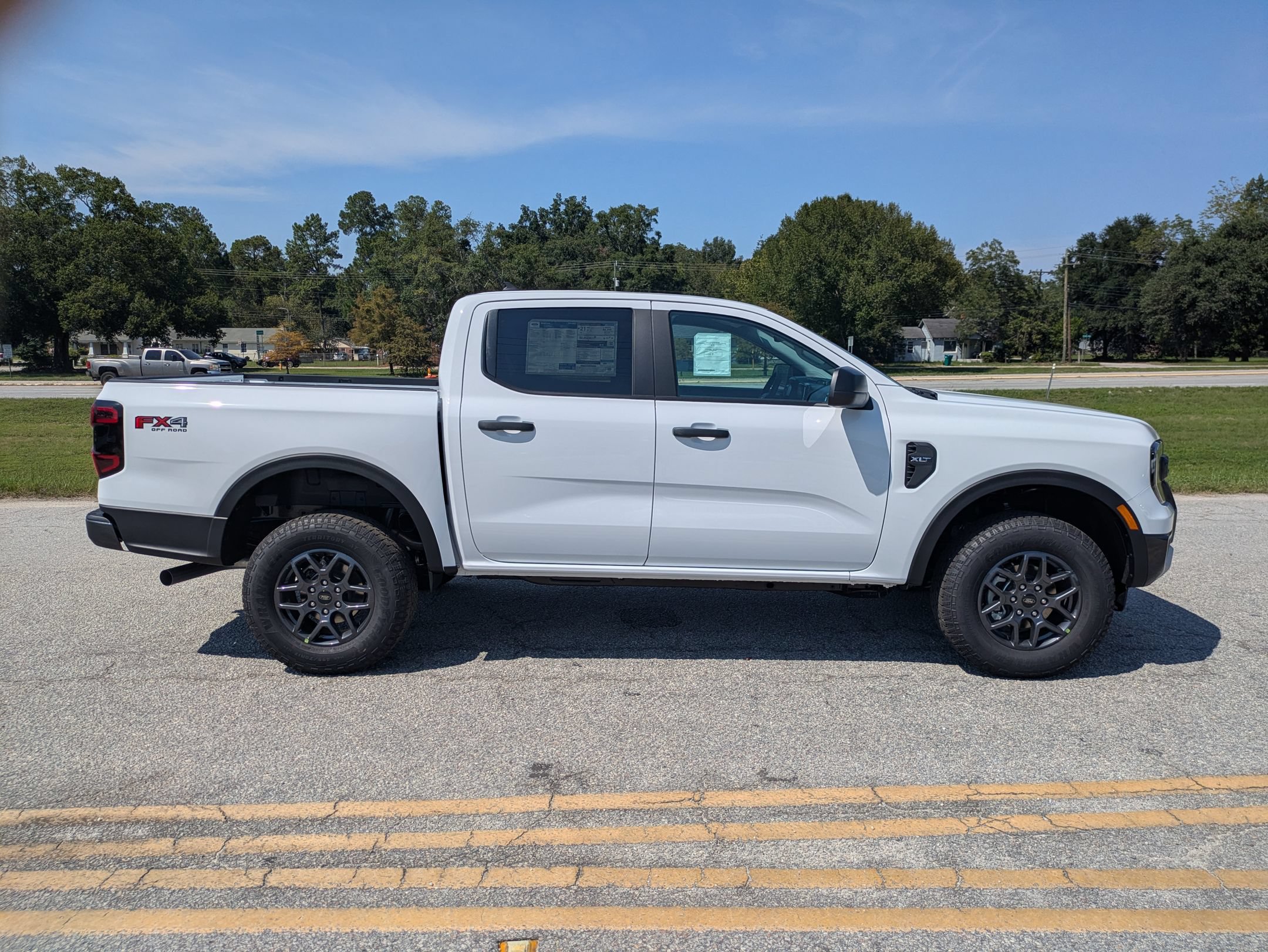 New 2026 Ford Ranger XLT w/ Equipment Group 301A High AWD/4WD image 2