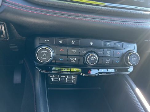 Used 2024 Dodge Durango GT image 22