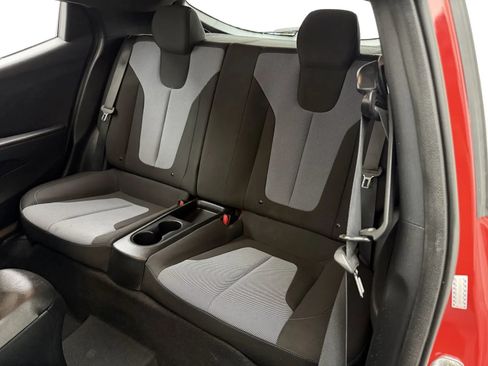 Used 2019 Hyundai Veloster 2.0 FWD image 28