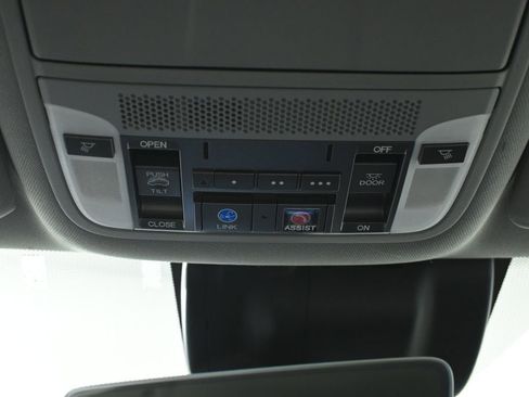 Used 2019 Acura MDX SH-AWD w/ Technology Package image 21