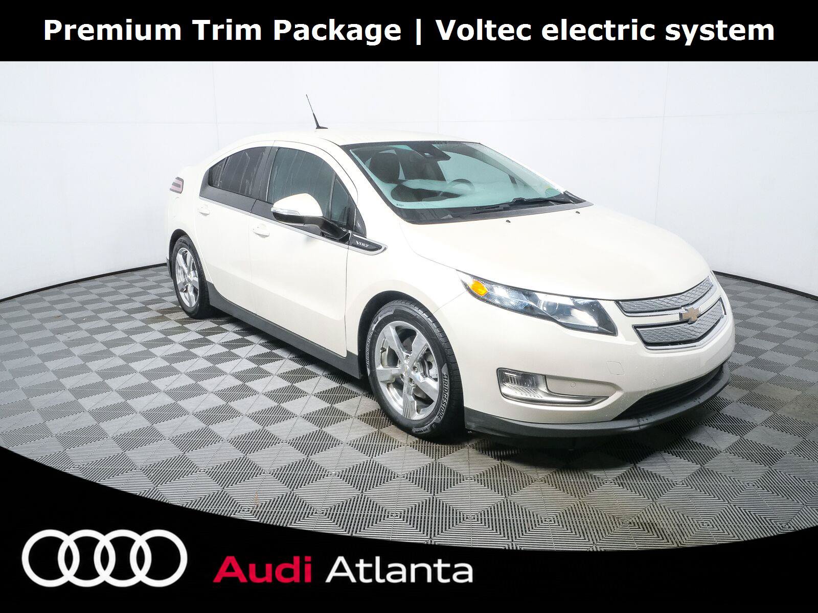 Used 2014 Chevrolet Volt Premium w/ Premium Trim Package FWD image 1
