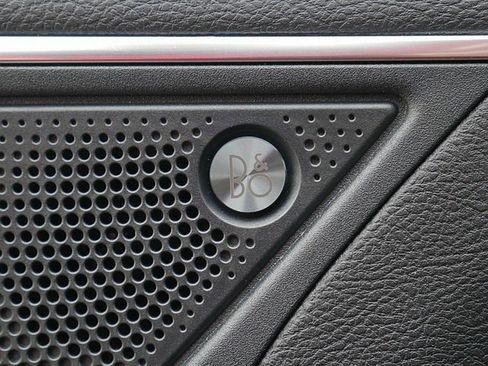 Used 2024 Ford Edge Titanium image 27