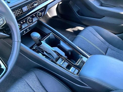 Used 2023 Honda Accord Sport image 15