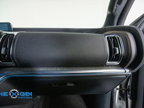 Used 2025 Ford Expedition Tremor AWD/4WD image 47