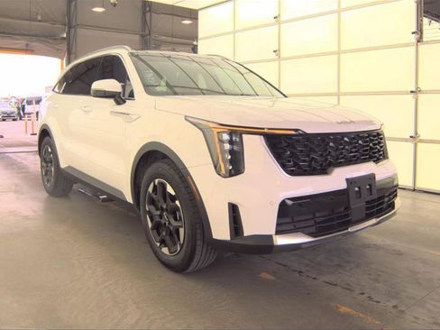 Used 2025 Kia Sorento S w/ Panoramic Sunroof Package image 1