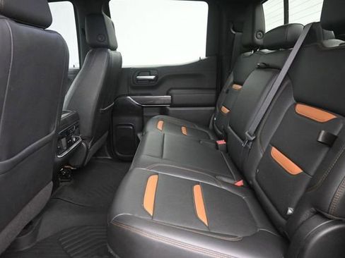 Used 2020 GMC Sierra 1500 AT4 w/ AT4 Premium Package AWD/4WD image 18