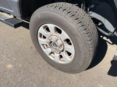 Used 2024 Ford F350 XLT image 6