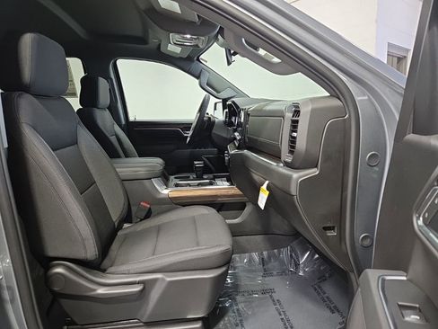 New 2026 Chevrolet Silverado 1500 RST AWD/4WD image 10