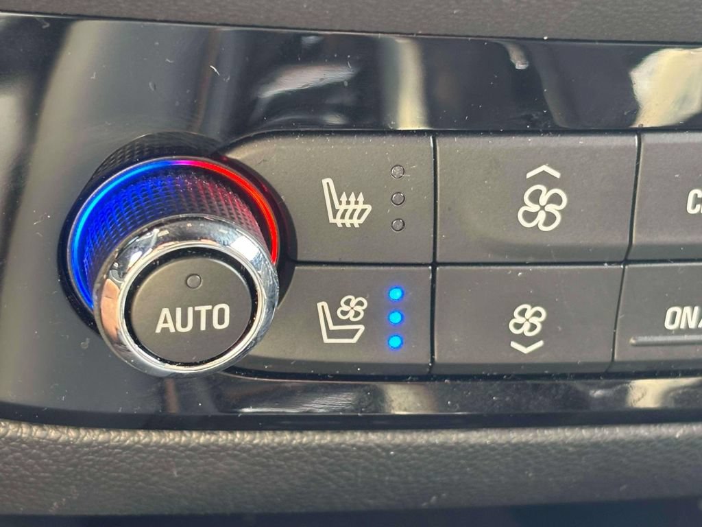 Used 2023 Buick Enclave Premium w/ Experience Buick Package AWD/4WD image 19