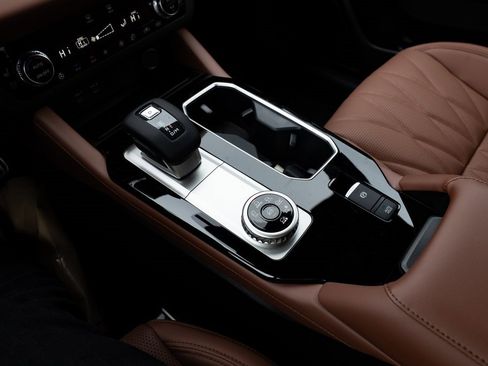 New 2026 Mitsubishi Outlander SEL image 17