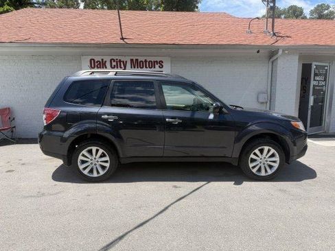 Used 2012 Subaru Forester 2.5X Limited AWD/4WD image 4