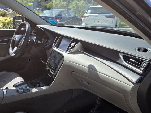 Certified 2023 INFINITI QX50 Luxe w/ Cargo Package image 20