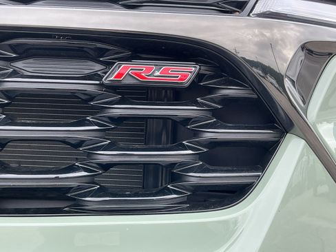 Certified 2024 Chevrolet Trax RS FWD image 5